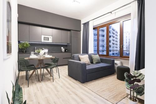 Easylife Milano Privata Angera 3 Centrale — 4-Star Luxury Hotel in Milan, Italy