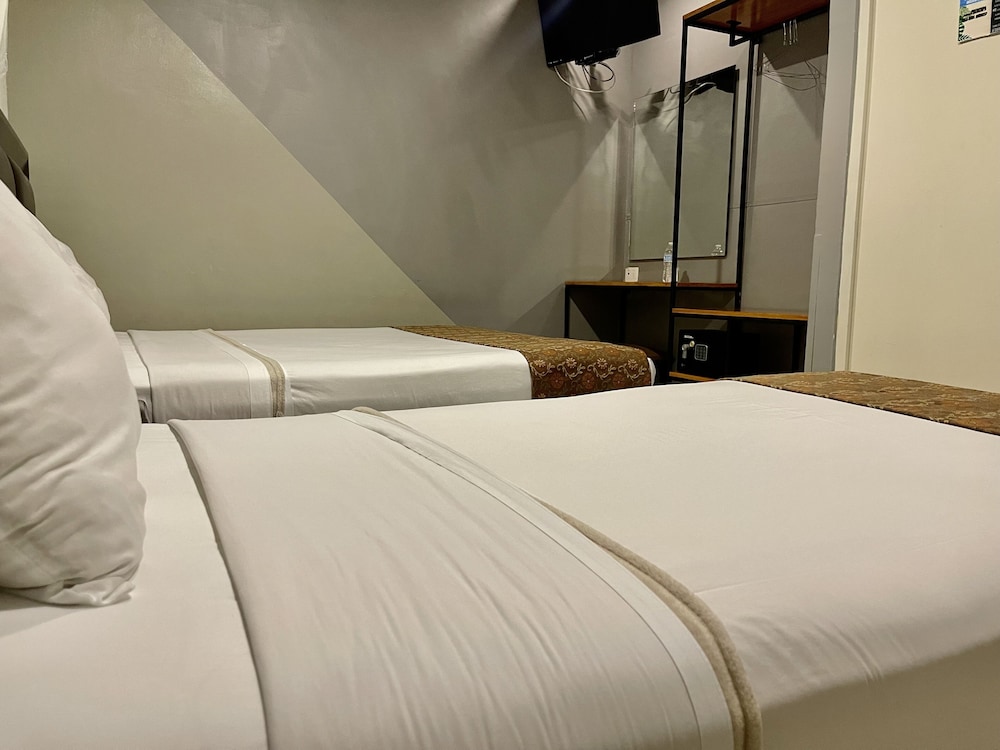 Hotel Esmeralda's