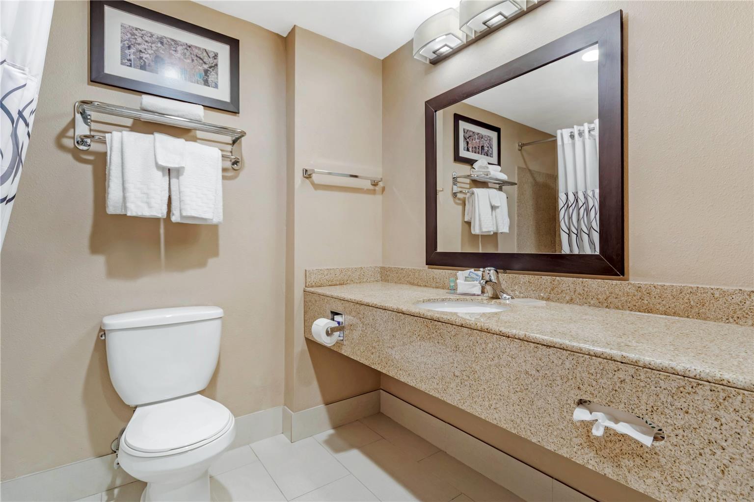 Wingate by Wyndham North East - photo 17