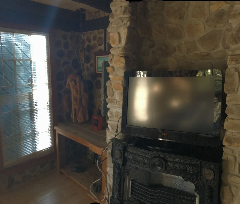 The Harbor Light Inn - photo 42