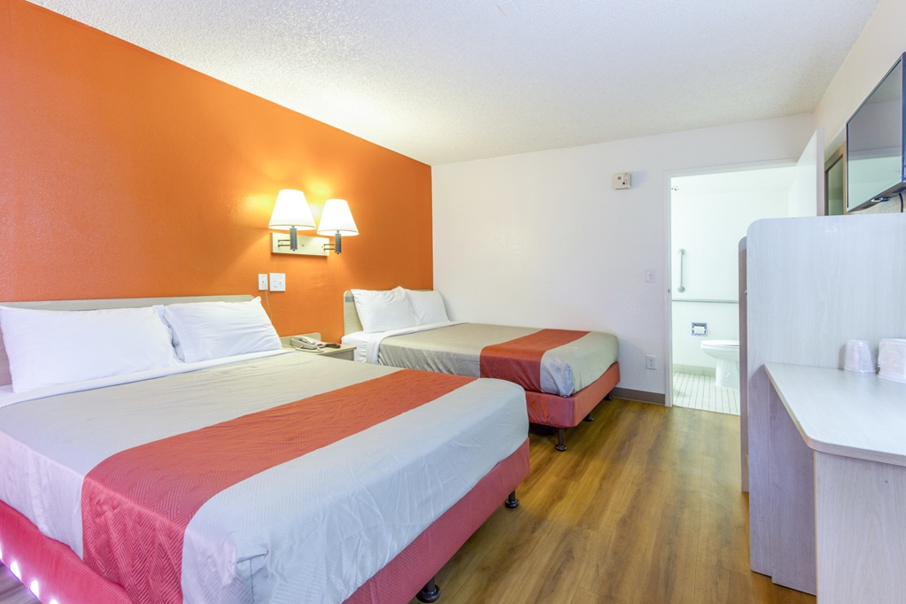 Motel 6 Phoenix AZ Airport 24th Street - photo 15