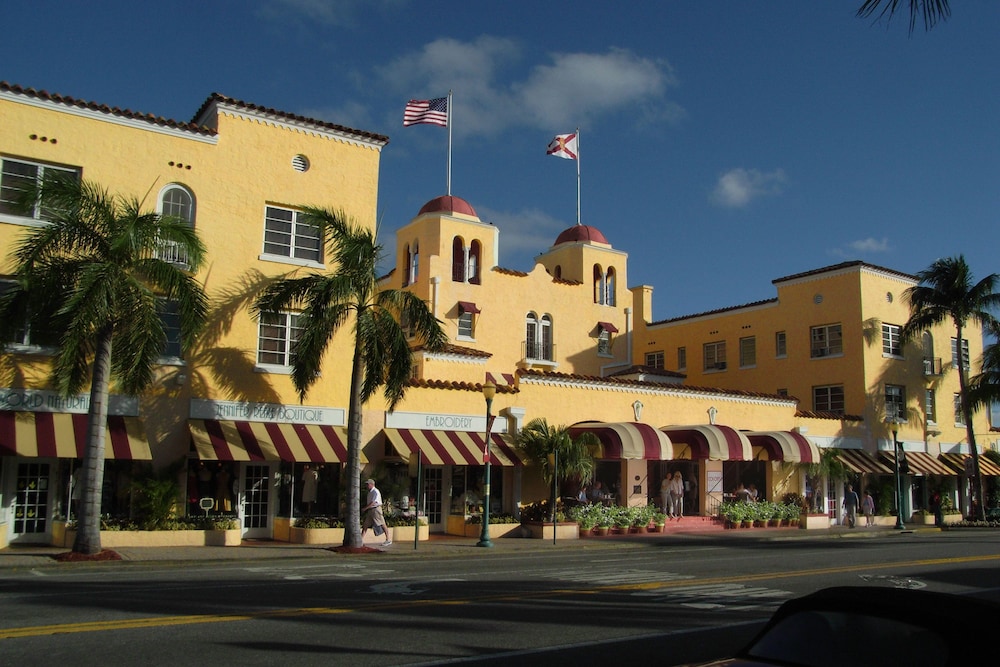 Colony Hotel & Cabaña Club - carbon neutral hotel in Delray Beach