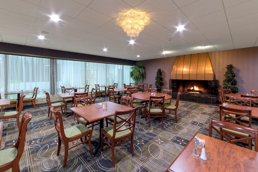 Days Inn by Wyndham Plattsburgh - photo 24