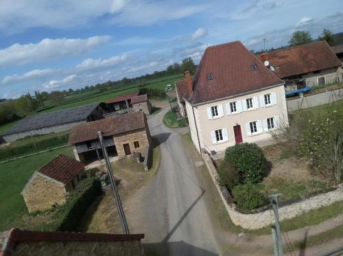 En vallée charolaise — hotel in Viry