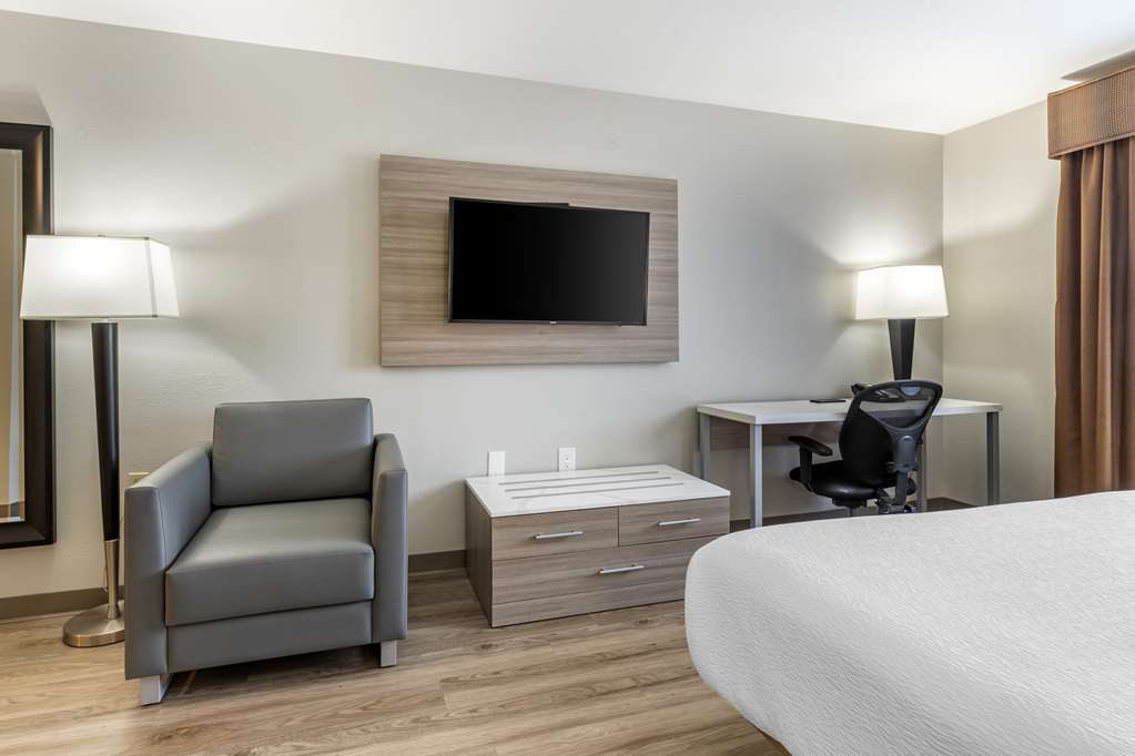 Best Western Plus Vineyard Inn - photo 35