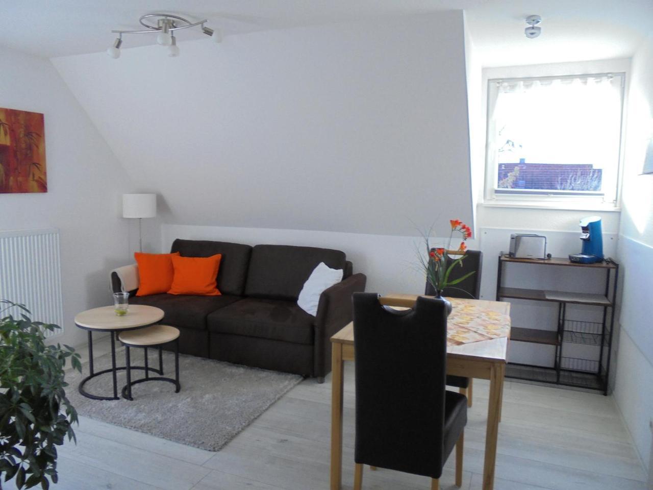 Apartement Seestern mit kleinem Südbalkon 100m zum Meer — 4-Star Luxury Hotel in Wunstorf, Germany
