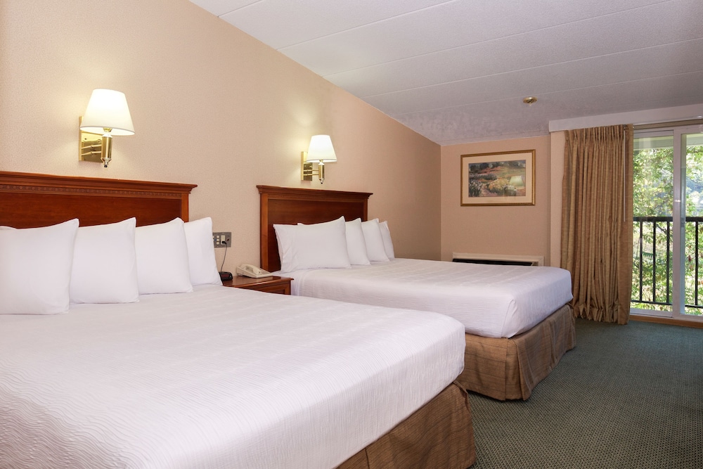 White River Inn and Suites - photo 15