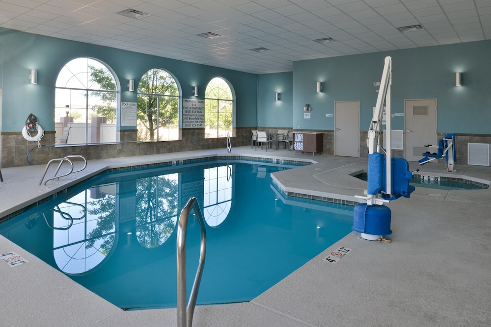 Holiday Inn Express Suites Farmington - photo 50