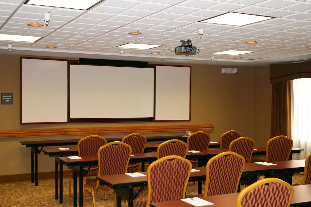 Hampton Inn & Suites Fremont - photo 34