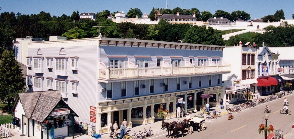 Murray Hotel - carbon neutral hotel in Unknown City