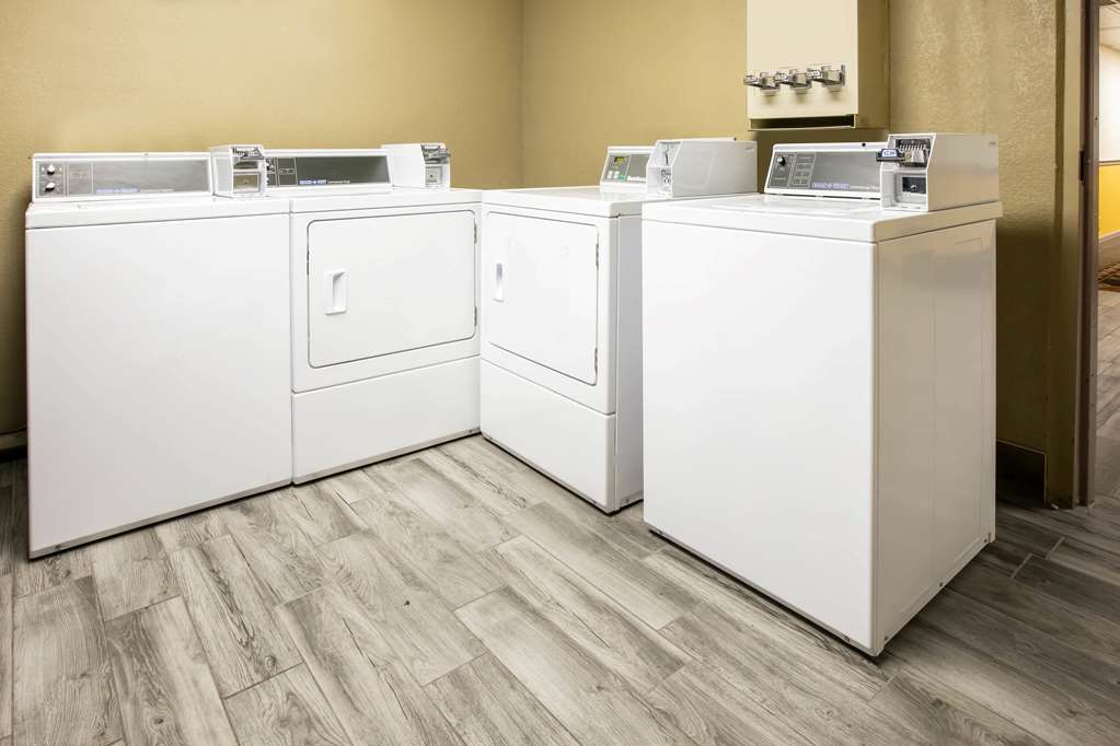Super 8 by Wyndham Ft Stockton - photo 15