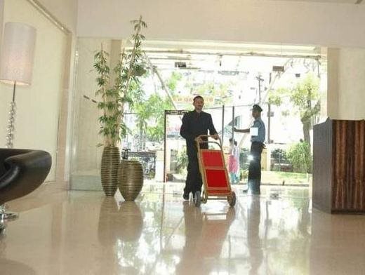 Hotel Inner Circle - last minute hotel in Hyderabad