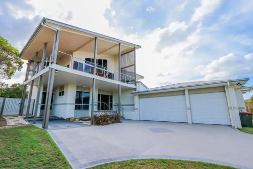 BankSea Holiday Home — 4-Star Luxury Hotel in Agnes Water, Australia