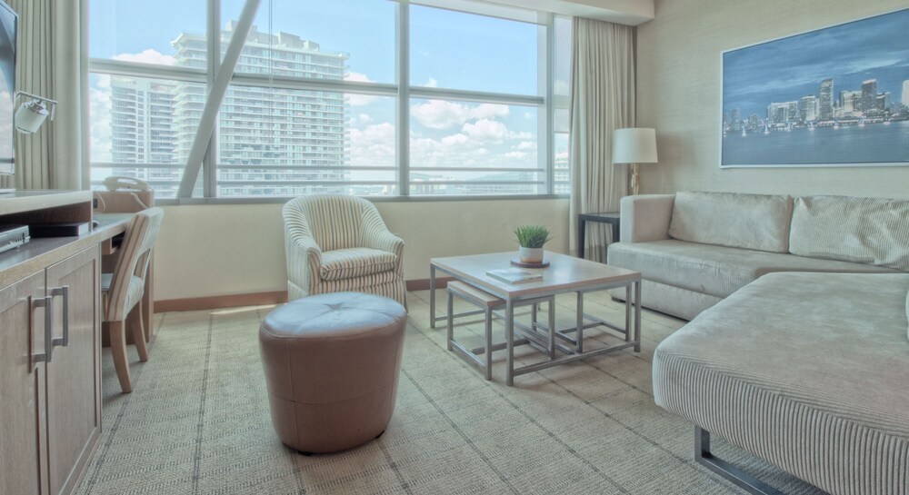 Conrad Miami Suites by Vesper - photo 36