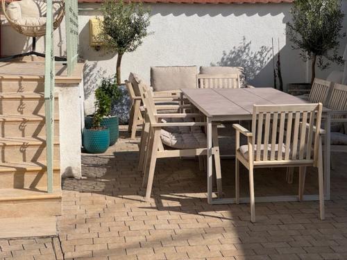 FÜGE Füredi füge terasz in Balatonfured, Hungary