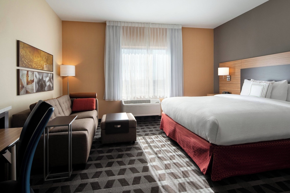 TownePlace Suites by Marriott Fresno Clovis - photo 9
