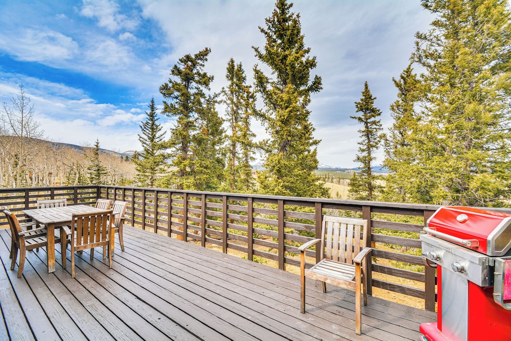 9 Mi to Fairplay Beach: Mountain view Getaway in Fairplay, United States