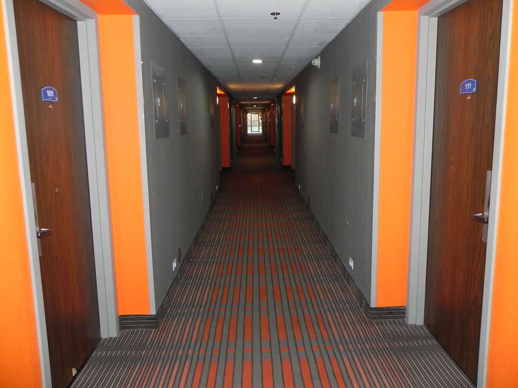 Howard Johnson by Wyndham Lexington - photo 17