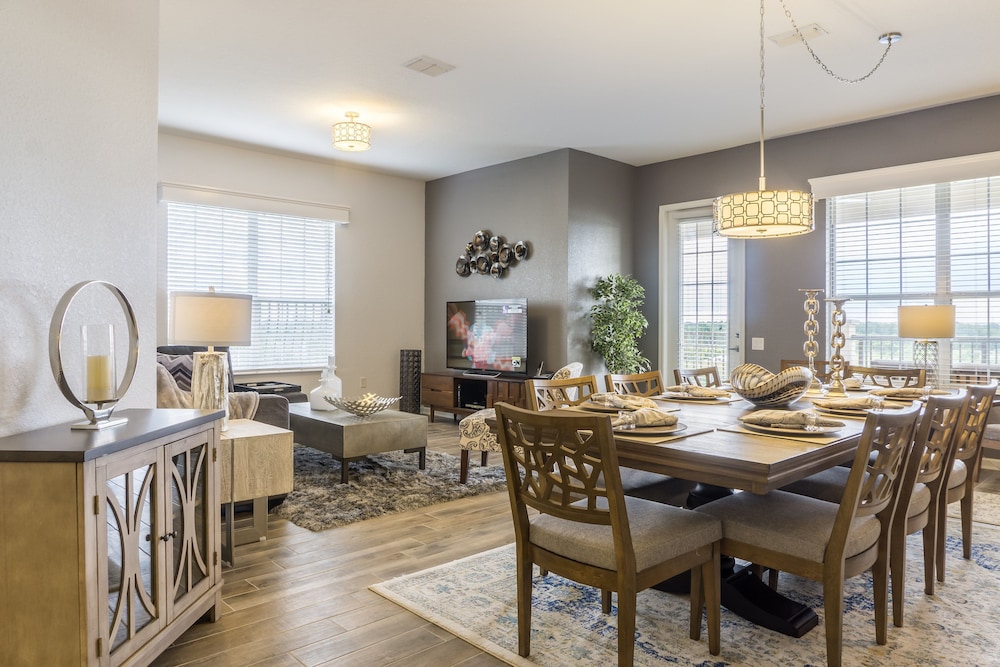 4816 Cayview Avenue #404 — 4-Star Luxury Hotel in Orlando, United States