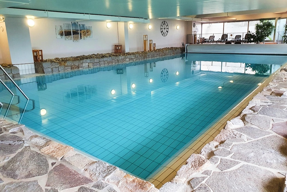 Sport Hotel Kenzingen inklusive Schwimmbad Sauna und Frühstück nähe Europa Park — 4-Star Luxury Hotel in Kenzingen, Germany