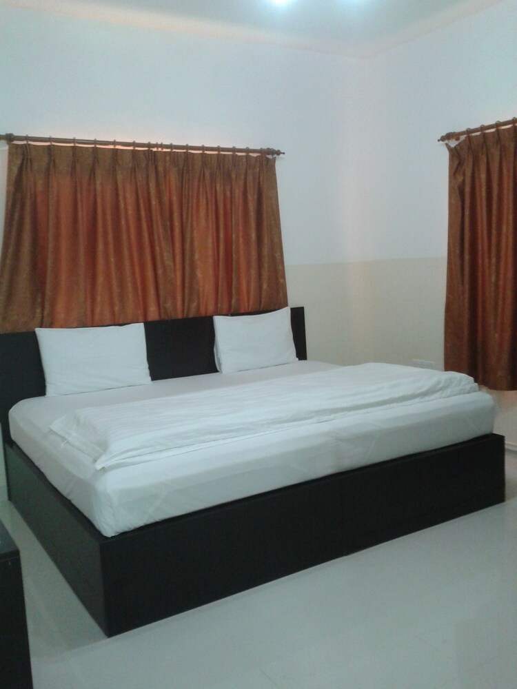 Al Basateen Hotel Apartment in Sur, Oman