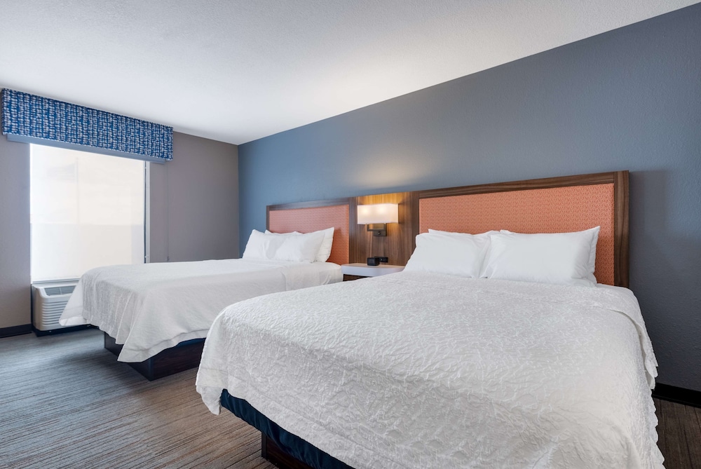 Hampton Inn St. Robert Ft. Leonard Wood - photo 21