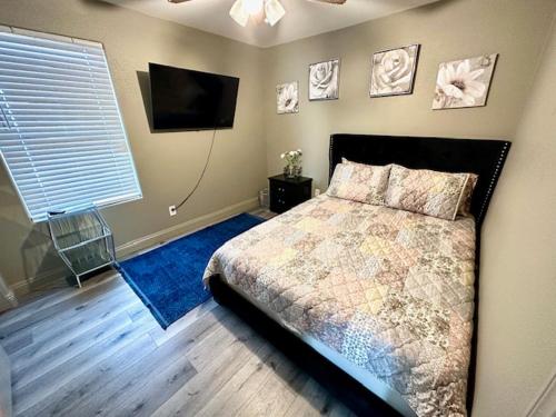 Stylish Desert Oasis Your Serene Get Away in Enterprise, United States