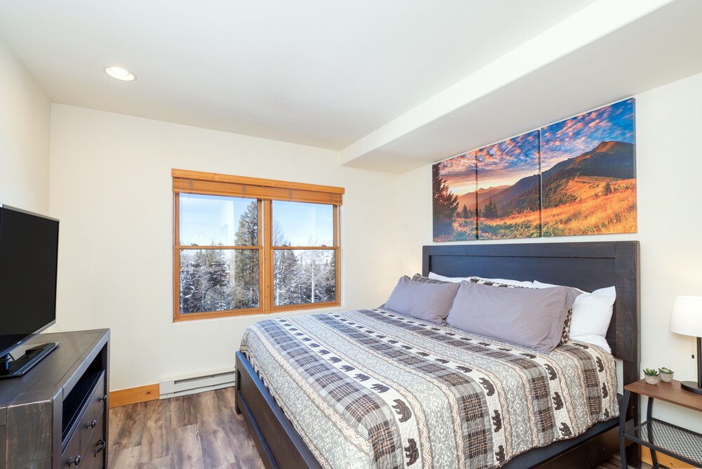 Bear Creek Lodge 309c 1 Bedroom Hotel Room By Alpine Lodging Telluride — Telluride