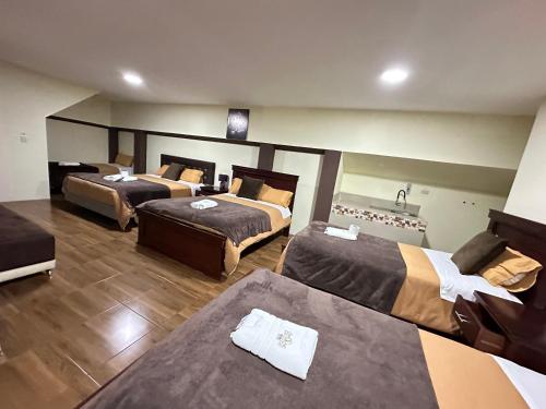 Hotel Casa Santa Lucía — Banos — photo 2