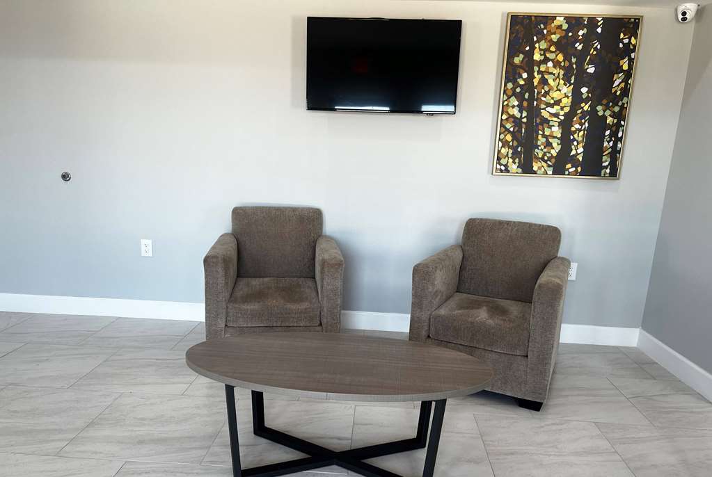 Baymont by Wyndham Freeport Texas - photo 8