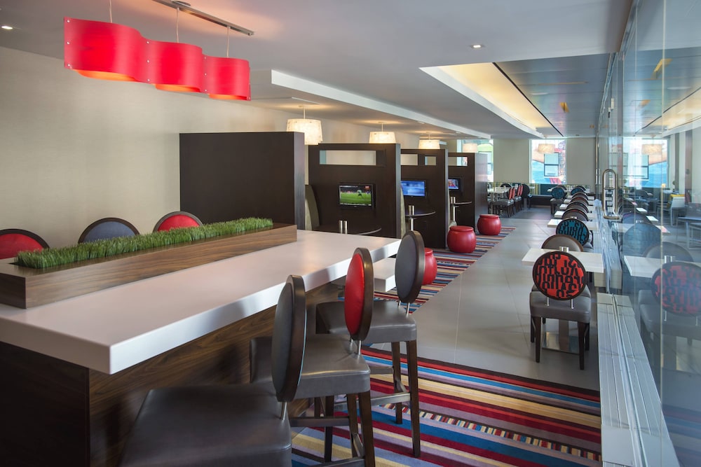 Courtyard by Marriott New York Manhattan Herald Square - photo 20