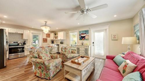 Canal Lower Gorgeous 3 bed 3 bath near SK Village - photo 25