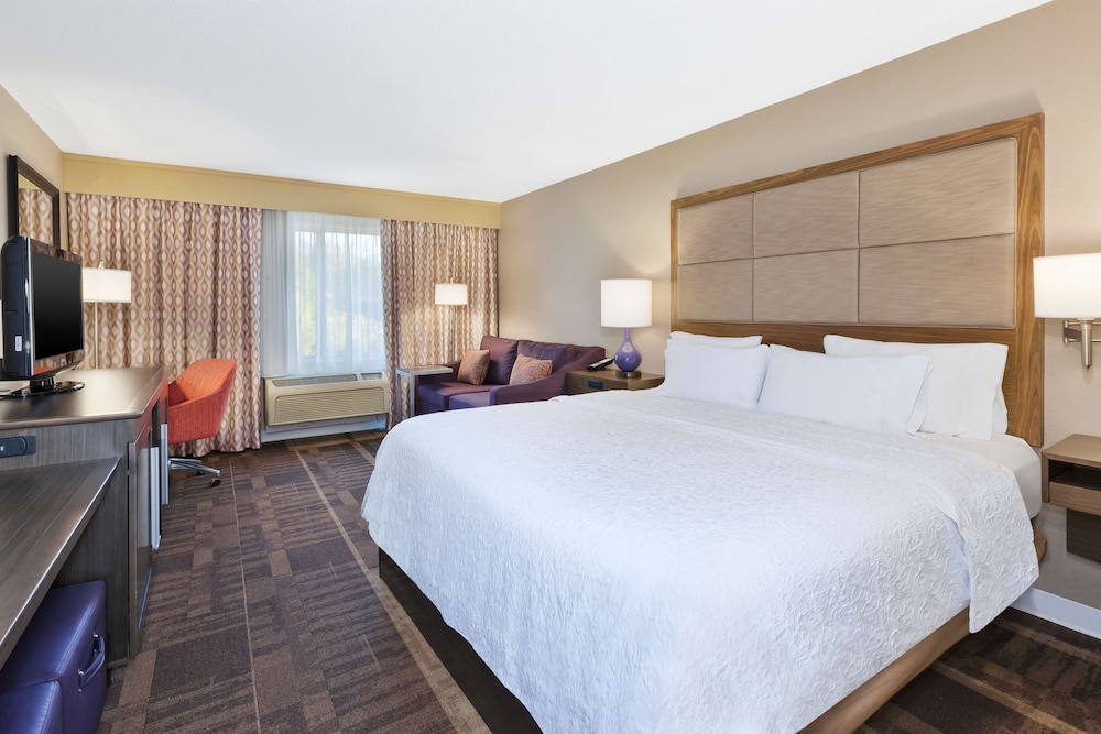 Hampton Inn Waterbury - photo 11