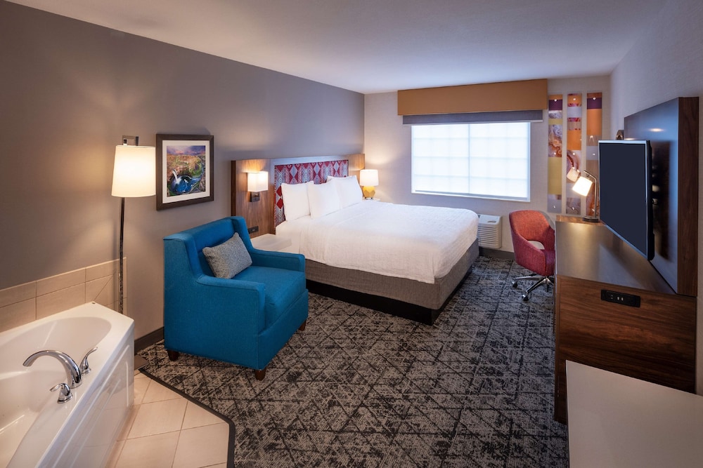Hampton Inn Pullman - photo 9
