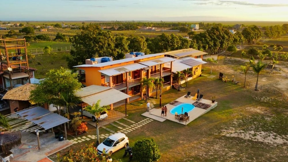 Camaleao Ecopousada Ltda — Linhares