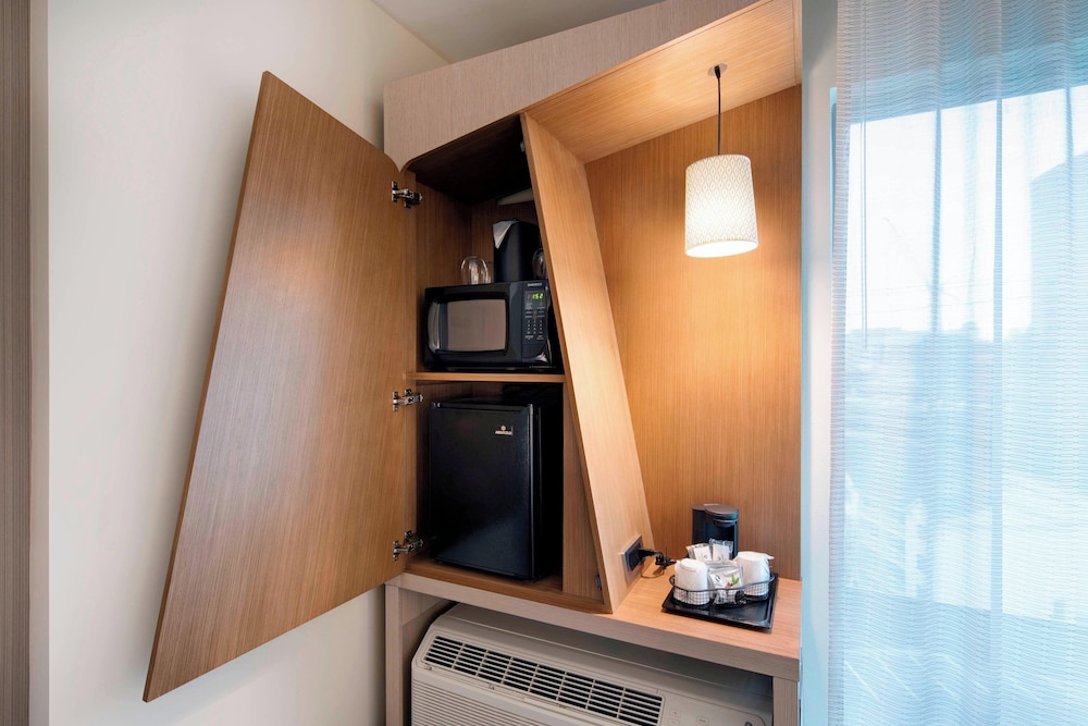 Courtyard by Marriott Atlanta Vinings Galleria - photo 19