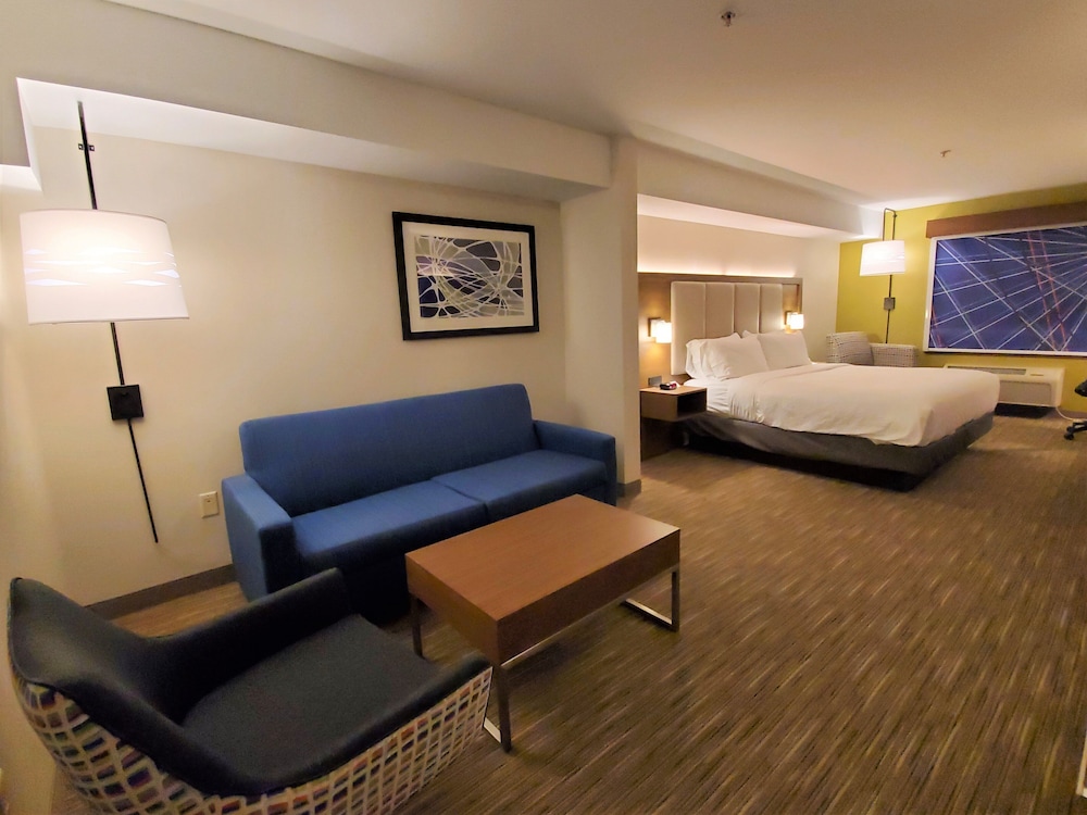Holiday Inn Express & Suites Seattle North Lynnwood by IHG - photo 3