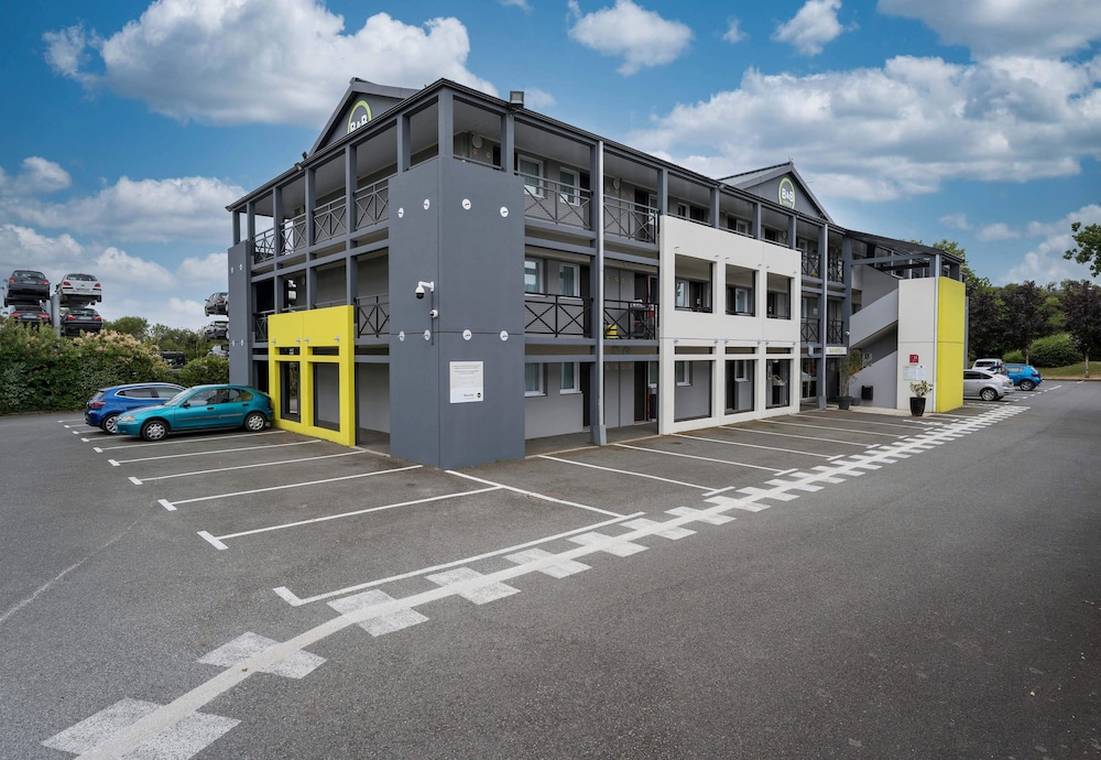 B&B HOTEL Vannes Est Golfe du Morbihan in Vannes, France