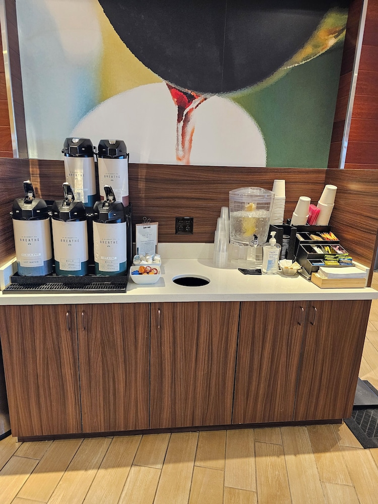 Fairfield Inn & Suites by Marriott Butte - photo 34