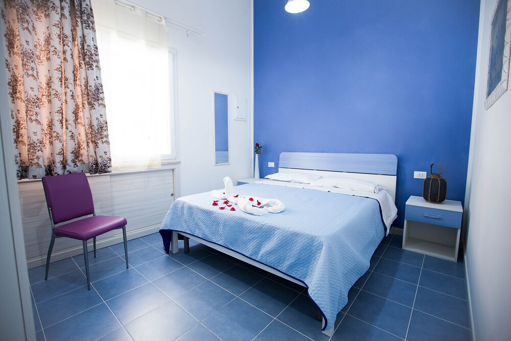 Sciabika Edificio Flowers — 4-Star Luxury Hotel in Castellammare Del Golfo, Italy