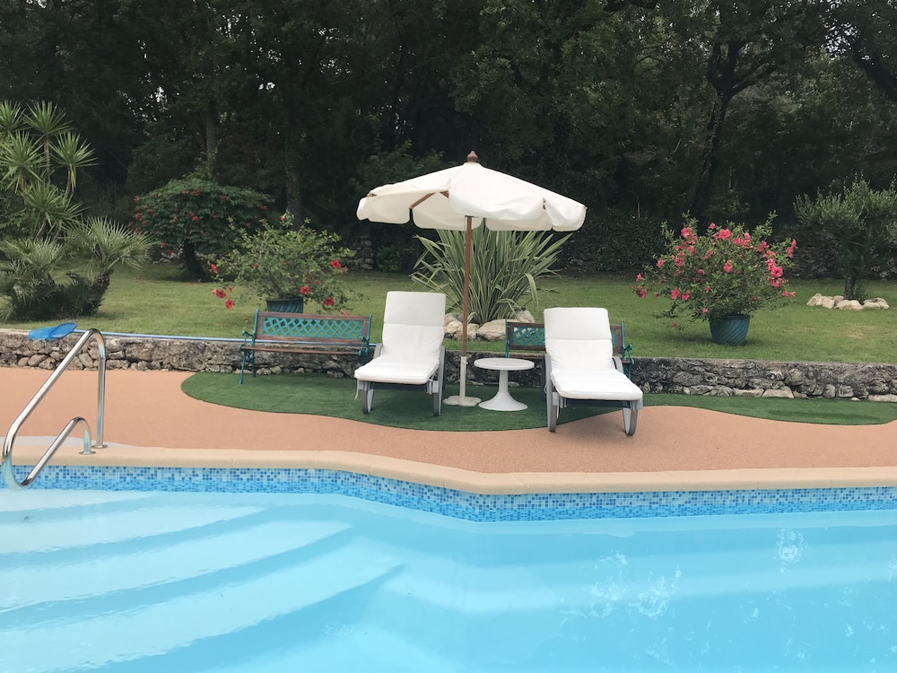 Les Bergeries — Le Bar Sur Loup