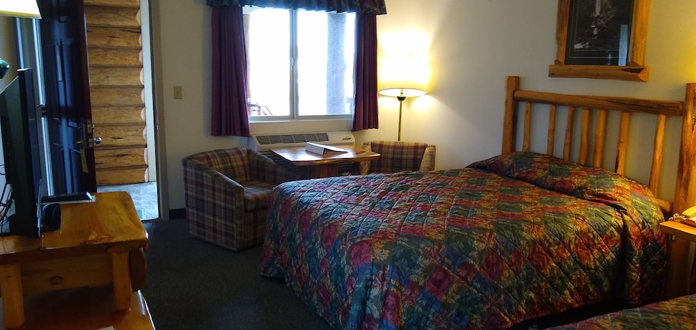 The Ponderosa Motel - photo 7