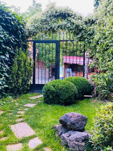 The Zodiac Garden Hotel — Mtskheta — photo 2