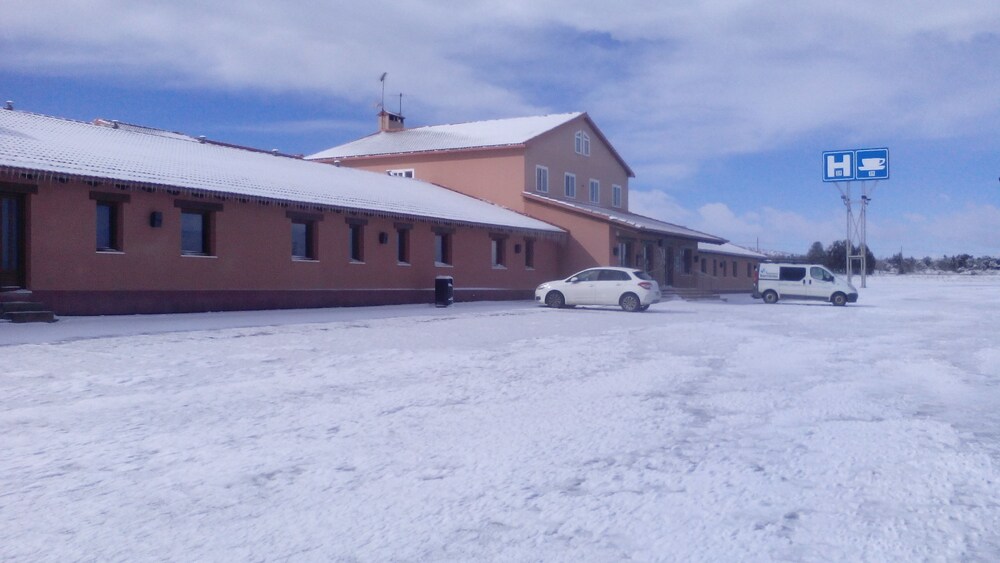 Hotel Puerta de Javalambre in Teruel, Spain
