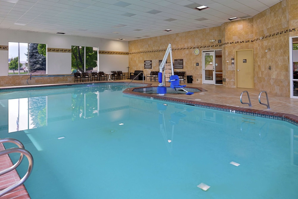 Hampton Inn Idaho Falls Airport - photo 26