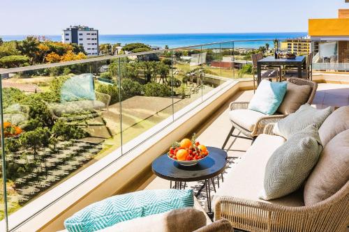Luxury 3 Bed Penthouse with Ocean Views Terrace & Pool — 4-Star Luxury Hotel in Quarteira, Portugal