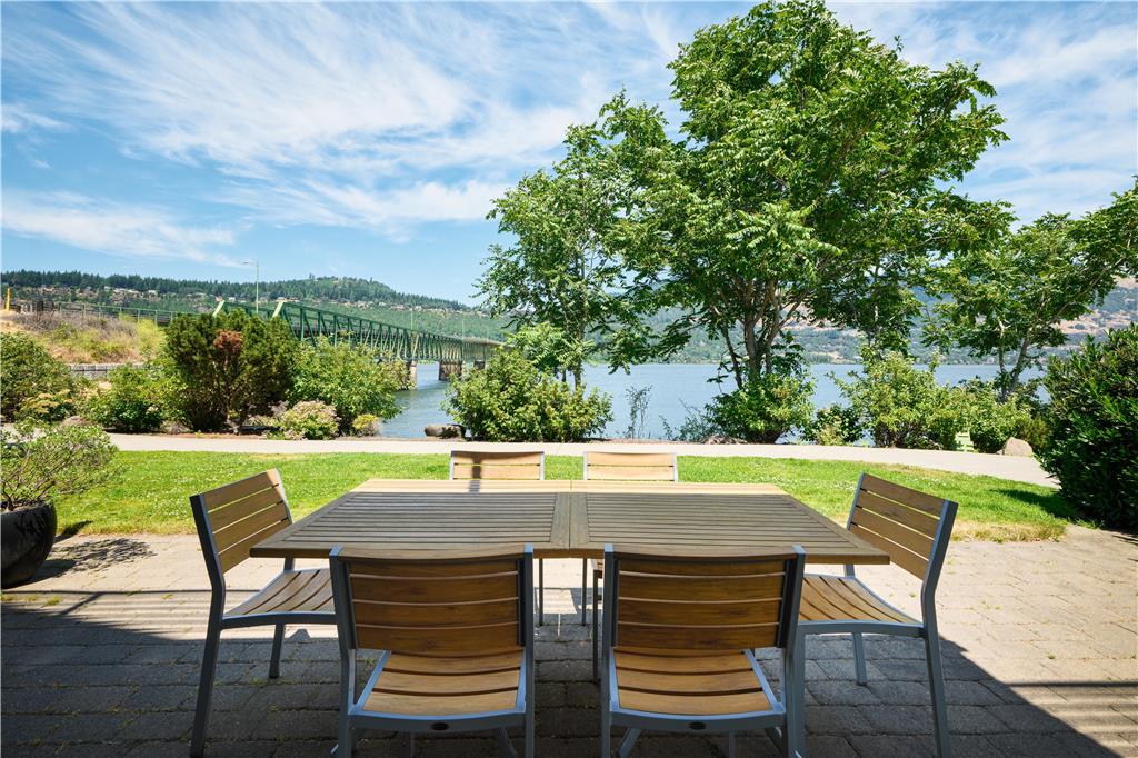 Best Western Plus Hood River Inn - photo 47