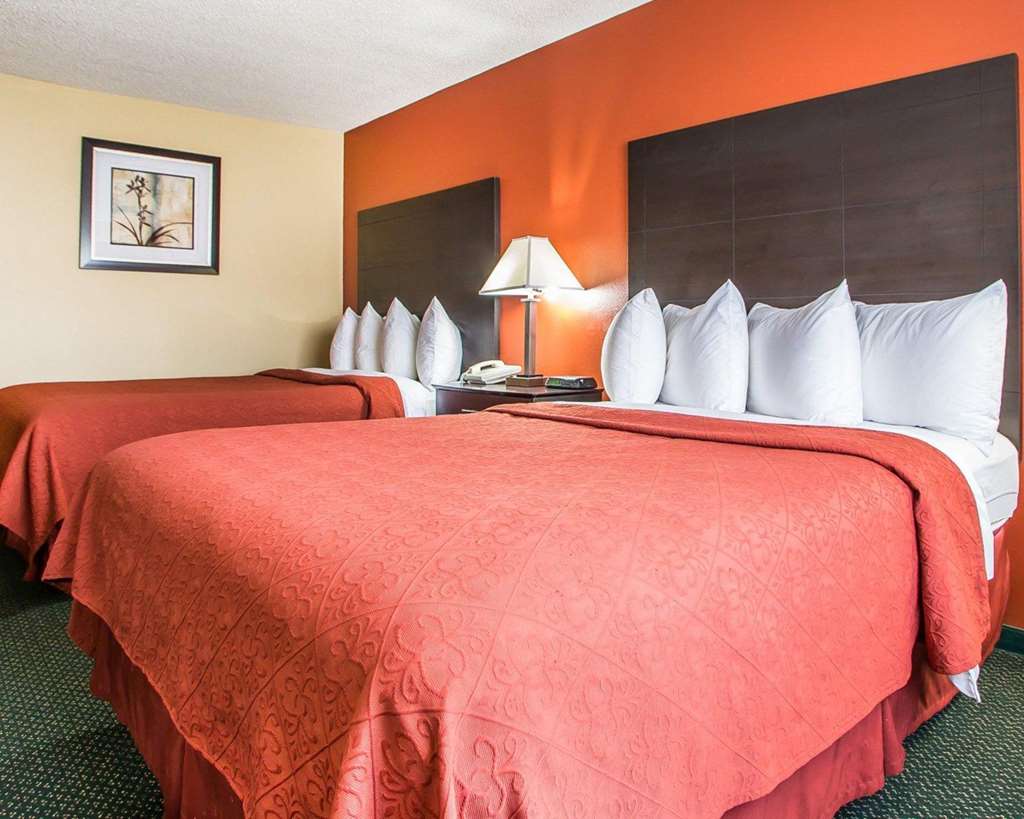 Quality Inn Morton at I 74 - photo 16