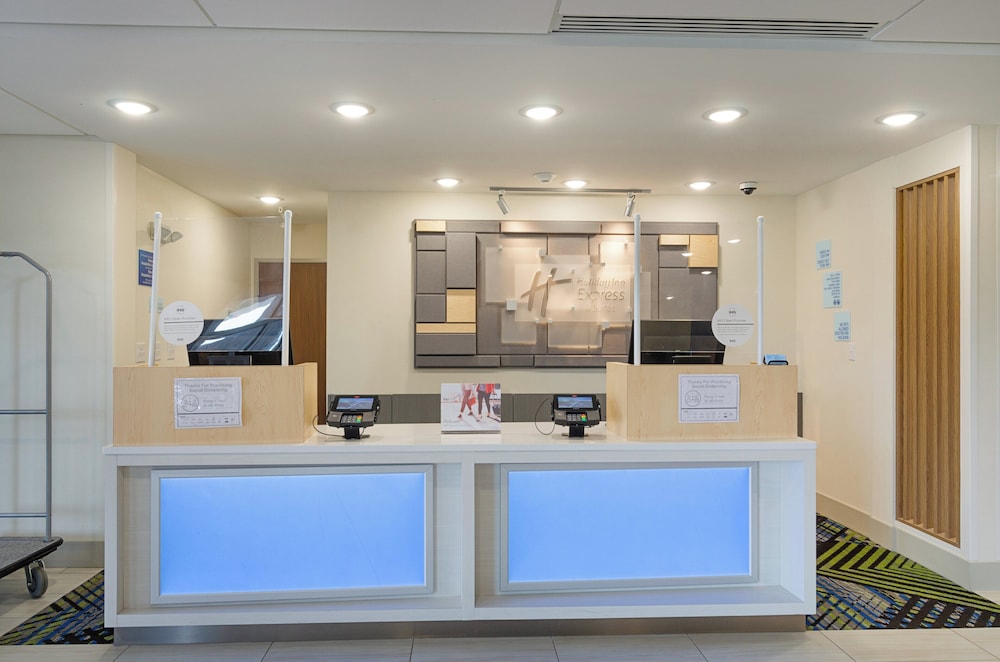 Holiday Inn Express & Suites Abingdon by IHG - photo 52
