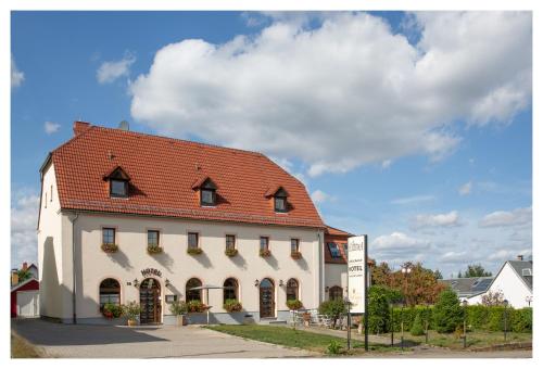 Hotel Hähnel — hotel in Bannewitz